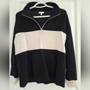 Black and Cream Women's Pullo Over Top - Small